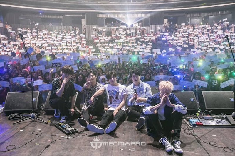 Highlight image 1 for Free video Fanmeet Day6 in Jakarta (memories)