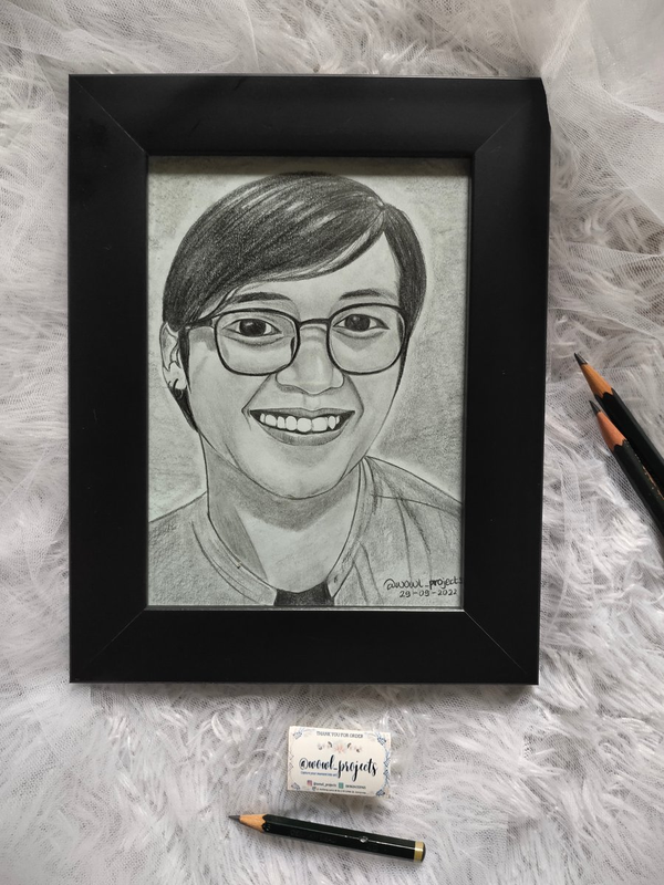 Highlight image 2 for [Free] Jasa Sketsa Wajah BW Manual