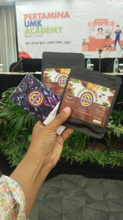 image for Couverture chocolate button