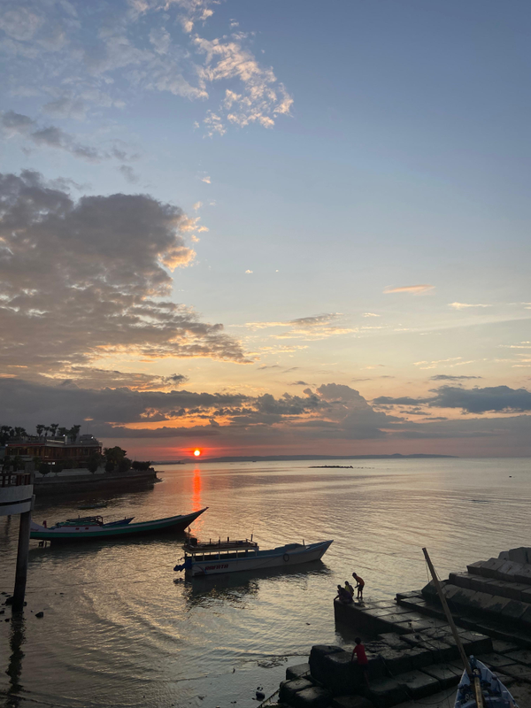 @diondexon profile background