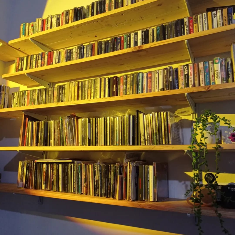 Oki Turatula Narendra Wigati profile background