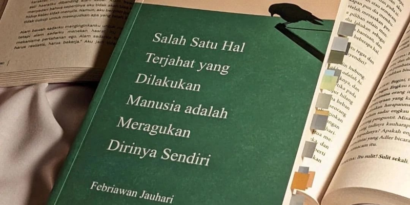 Yunita  profile background