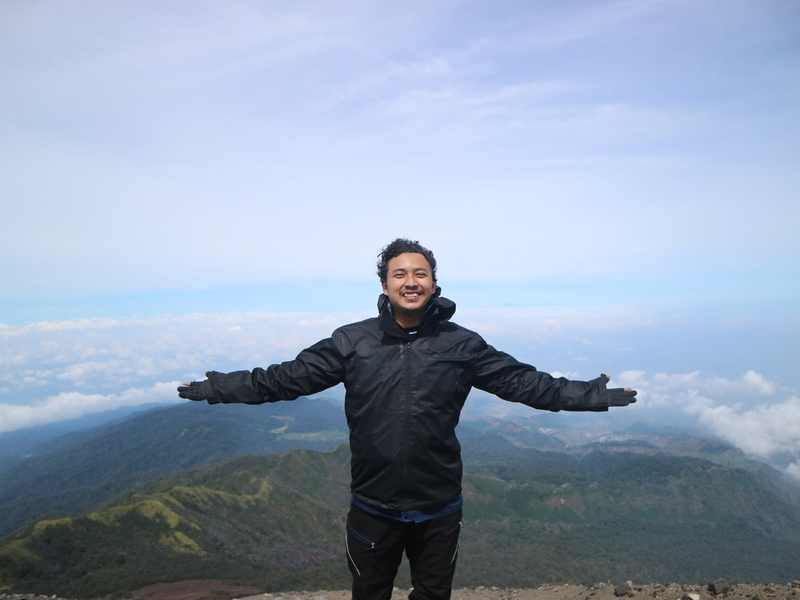 Heri Syaputro profile background