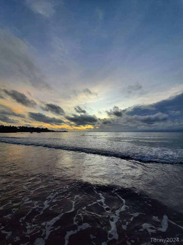 Highlight image 1 for Wallpaper Destkop Sunset di Pantai Anyer Bagian Pertama