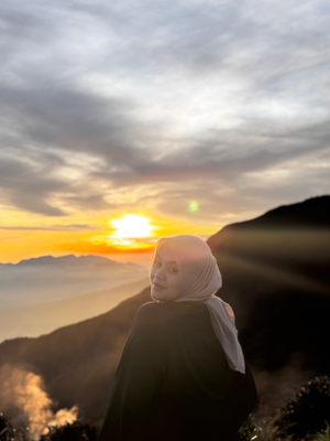 image for Sunrise Gn Papandayan 2 Mei 2026 button