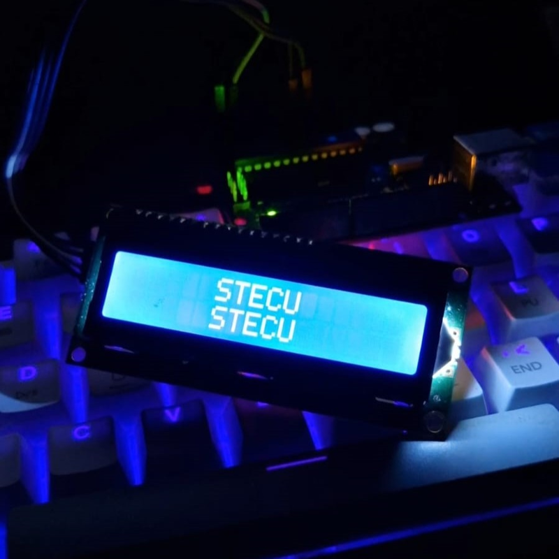 Highlight image for 🎶Arduino Musik Display menampilkan lirik lagu "Stecu" di layar LCD16x2 I2C